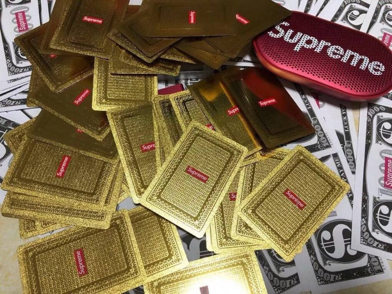 Supreme Gold Foil Playing Cards